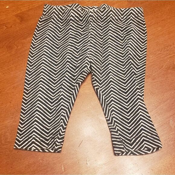 Girls Shorts - Picture 1 of 3